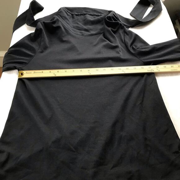 Cos small black high neck tie in the back long sleeve keyhole back top - Picture 5 of 9